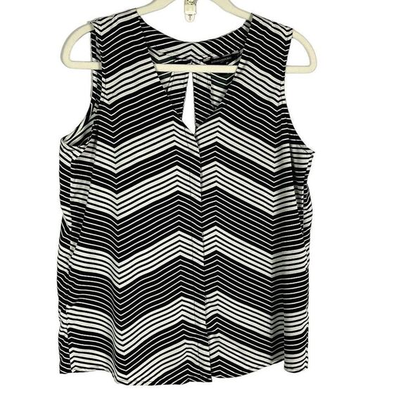 Banana Republic Factory top, small, black/white, peek-a-boo back, buttondown - Picture 1 of 9